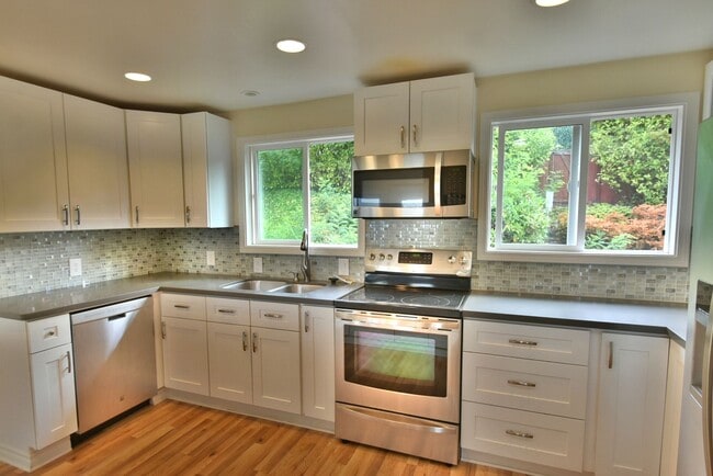 Foto del edificio - 4Bd/2.5Ba Edmonds House