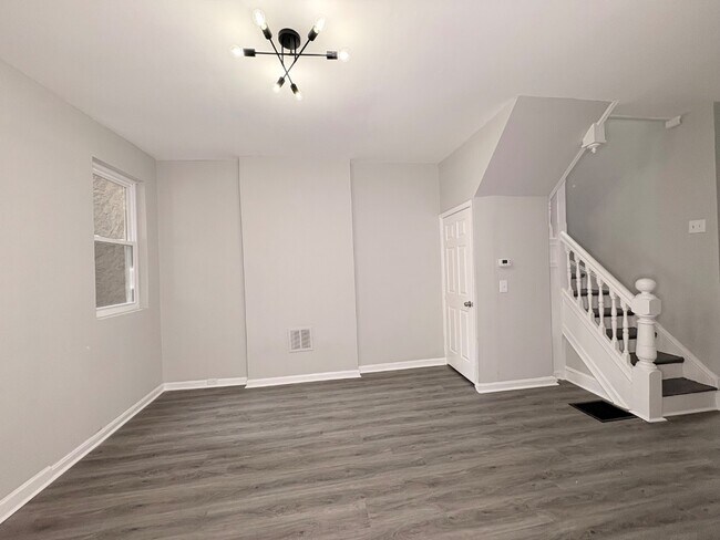 Building Photo - 2356 McCulloh St