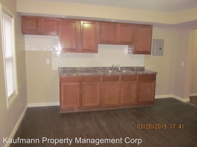Building Photo - 2 br, 1 bath House - 236 W Butler Street