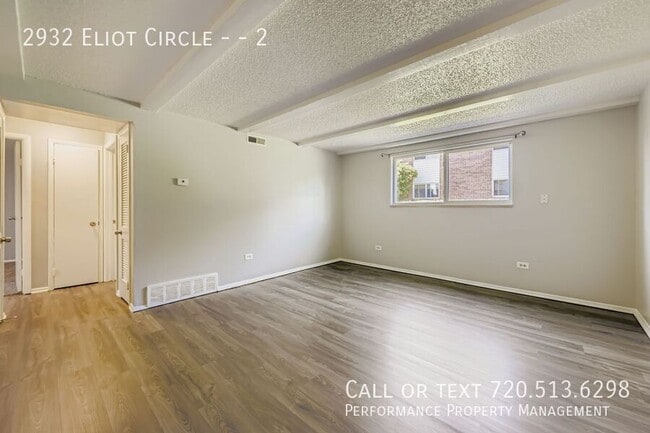 Foto del edificio - 2932 Eliot Cir