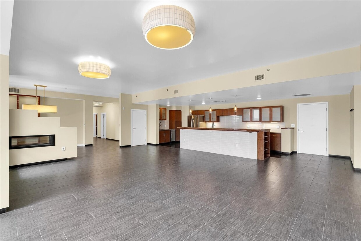 Primary Photo - LARGE CUSTOM CONDO IN DOWNTOWN CHAMPAIGN