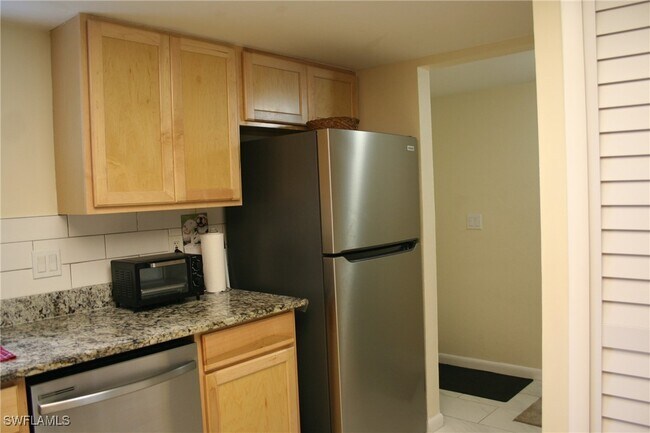 Foto del edificio - 15430 Moonraker Ct