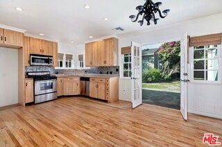 Building Photo - 11339 Albata St