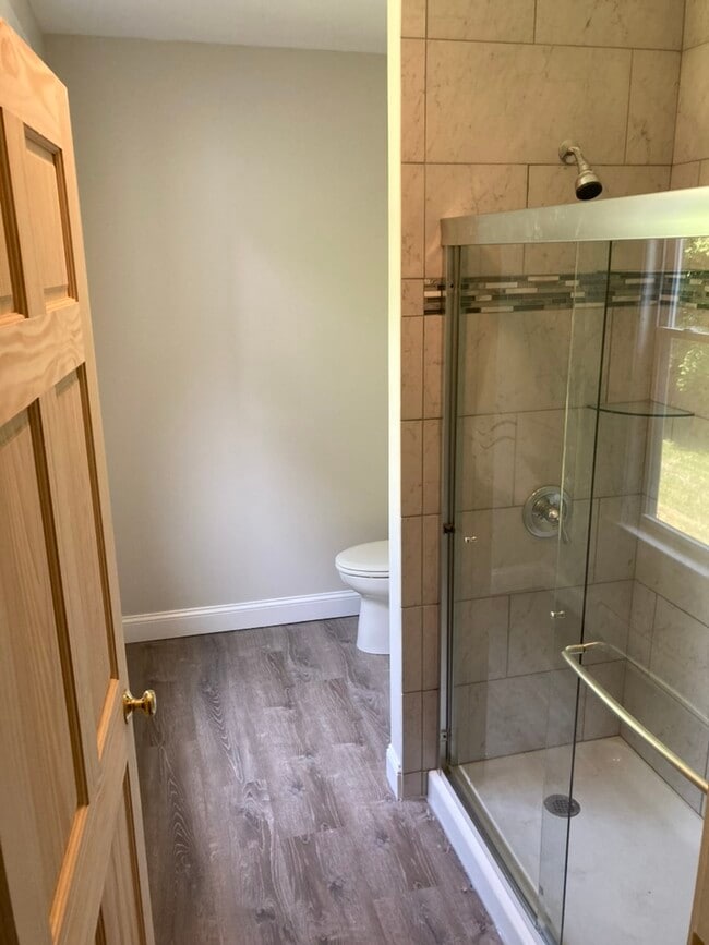 Building Photo - 115 Northampton Rd