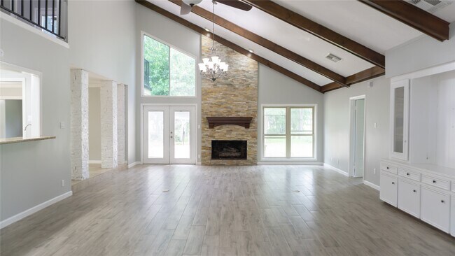 Foto del edificio - 3406 Deerwood Ln
