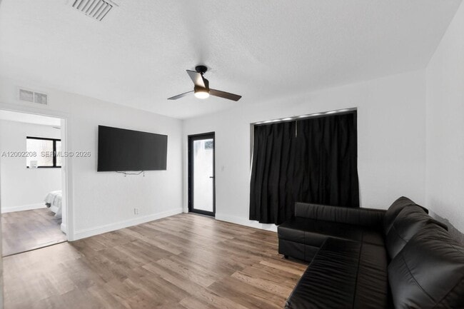 Foto del edificio - 1810 NW 9th St