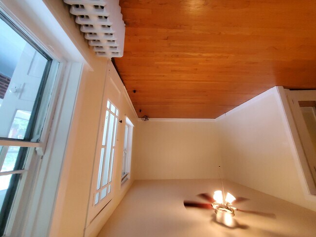 Foto del edificio - 3912 N Monticello Ave