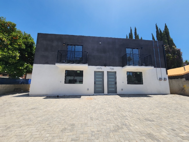 Building Photo - 3328 Portola Ave