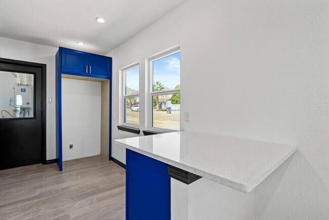 Foto del edificio - 4108 Payne Cir