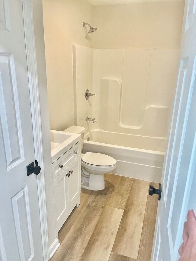 BATHROOM - 704 Orion Ave