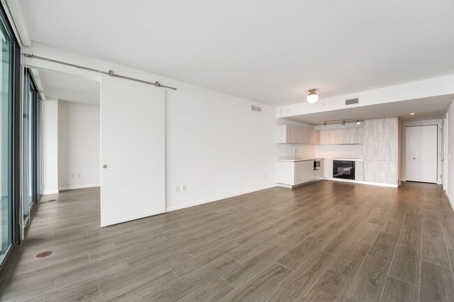 Foto del edificio - 3131 NE 7th Ave