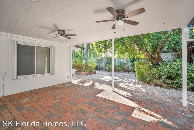 Building Photo - 3 br, 3 bath House - 1232 NE 88 St