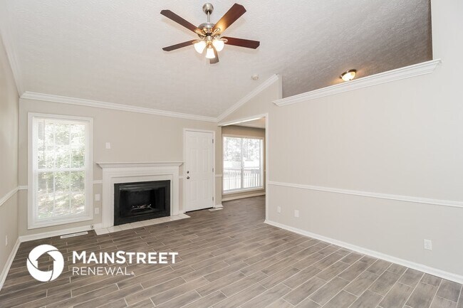 Foto del edificio - 125 Crestworth Ct