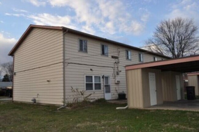 Building Photo - 6A Potomac Dr