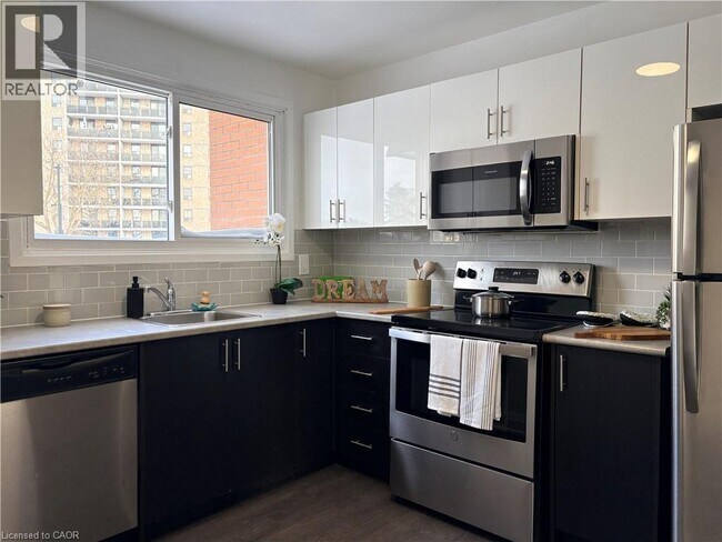 Building Photo - 77 Tindale Ct