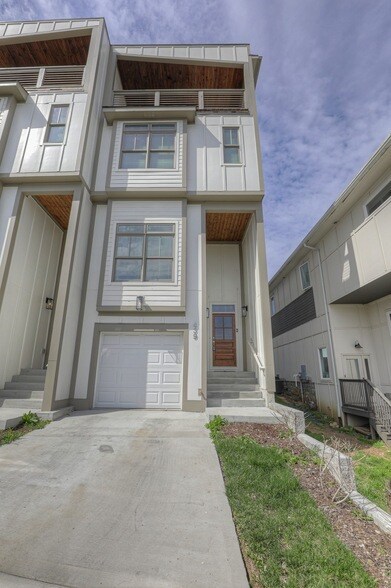 Primary Photo - 439 36th Ave N