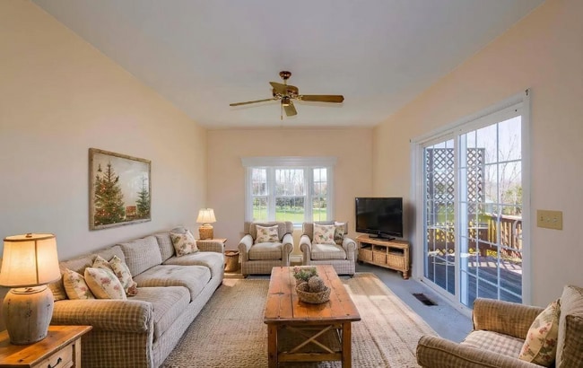 Foto del edificio - 23217 Village Rd