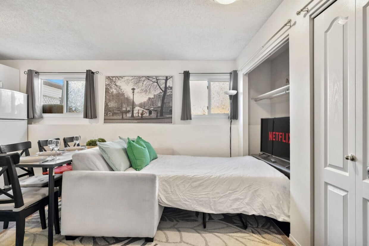 Photo principale - 64 Riverbirch Rd SE
