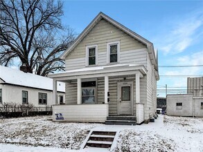 Building Photo - 1214 Sherburne Ave