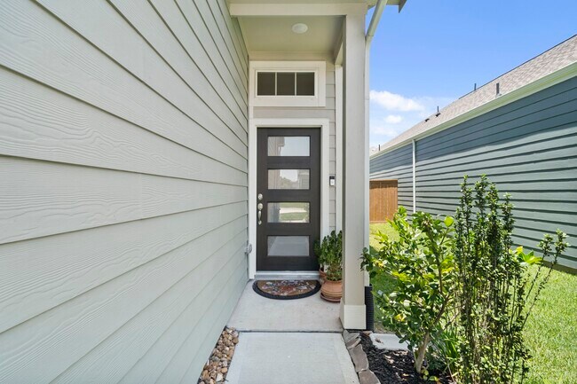 Building Photo - 7907 Starfish Arbor Dr