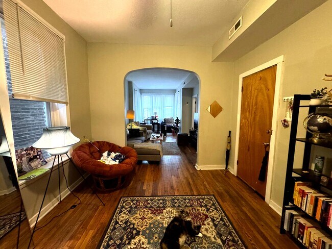 Foto del edificio - 1406 N Campbell Ave