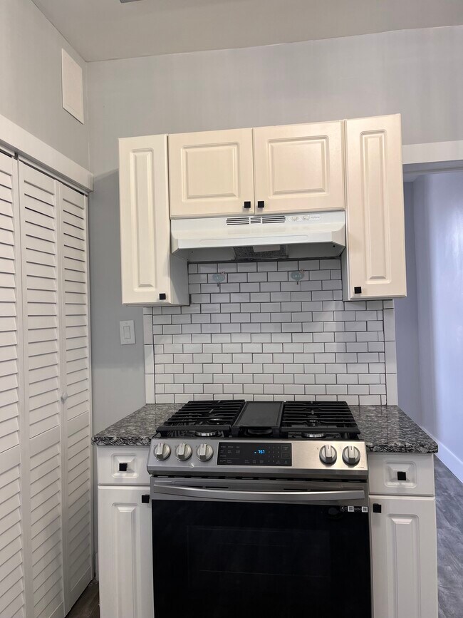 6006 Bergenline Ave Unit 6 - 6017 Bergenline Ave