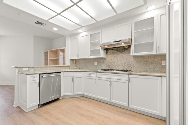 Building Photo - 11740 W Sunset Blvd