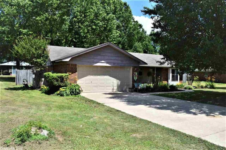 15 Eve Ln, Conway, AR 72034 House for Rent in Conway, AR