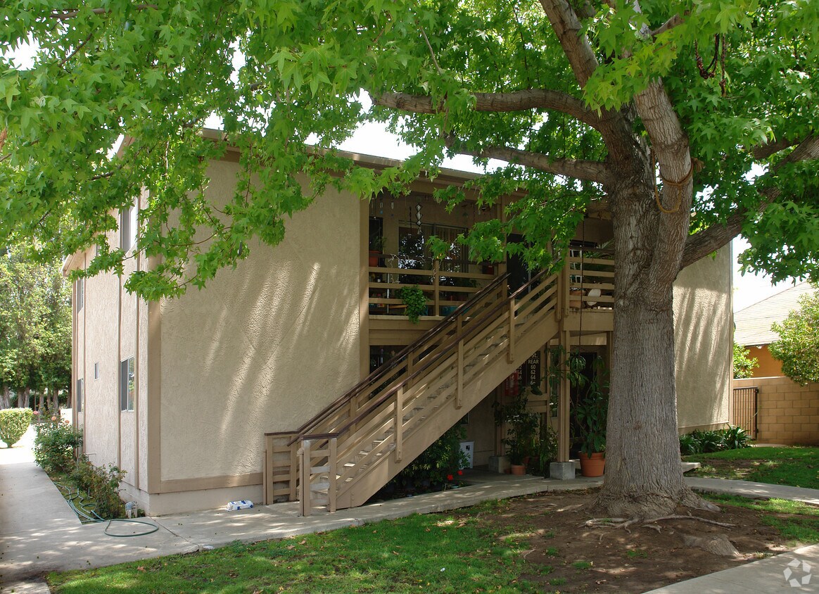 Building Photo - 52-66 S Laurel St