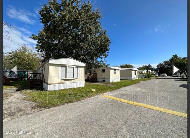 Building Photo - 950 Sidney St