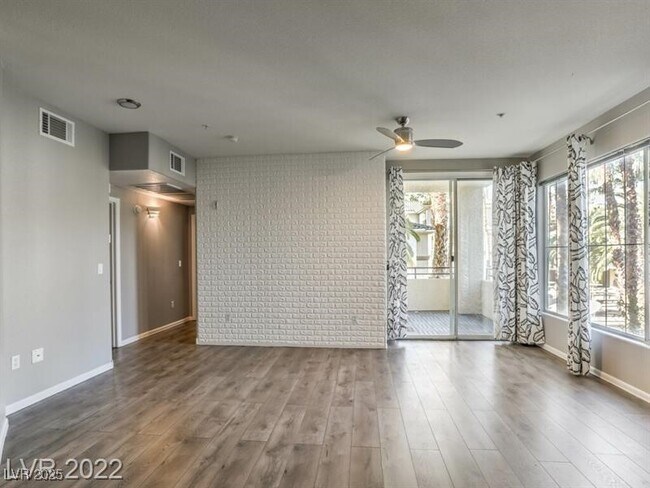 Foto del edificio - 7119 S Durango Dr