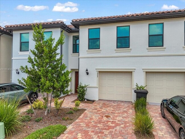 Foto del edificio - 1533 Lake Jessup Cir