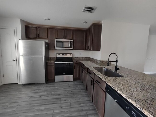 Building Photo - 13 Riviere Ln