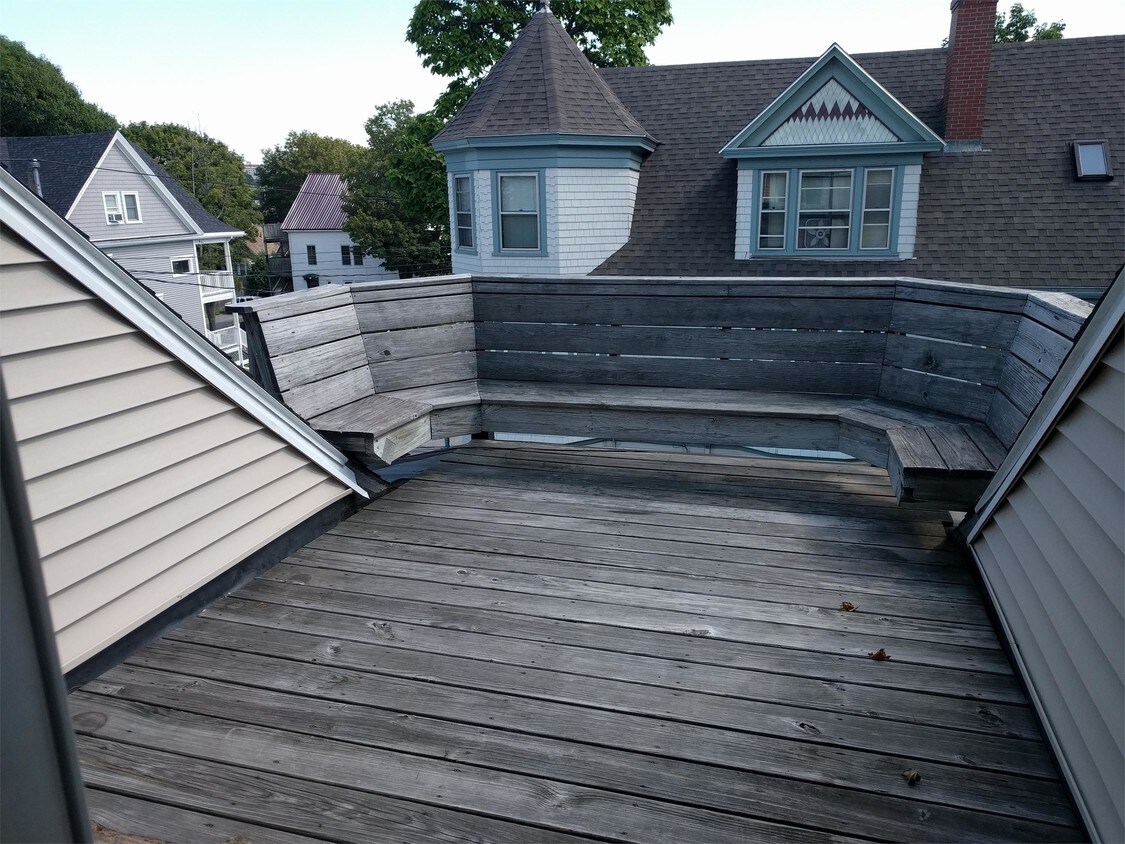 56 Payson St, Portland, ME 04102 Townhouse for Rent in Portland, ME