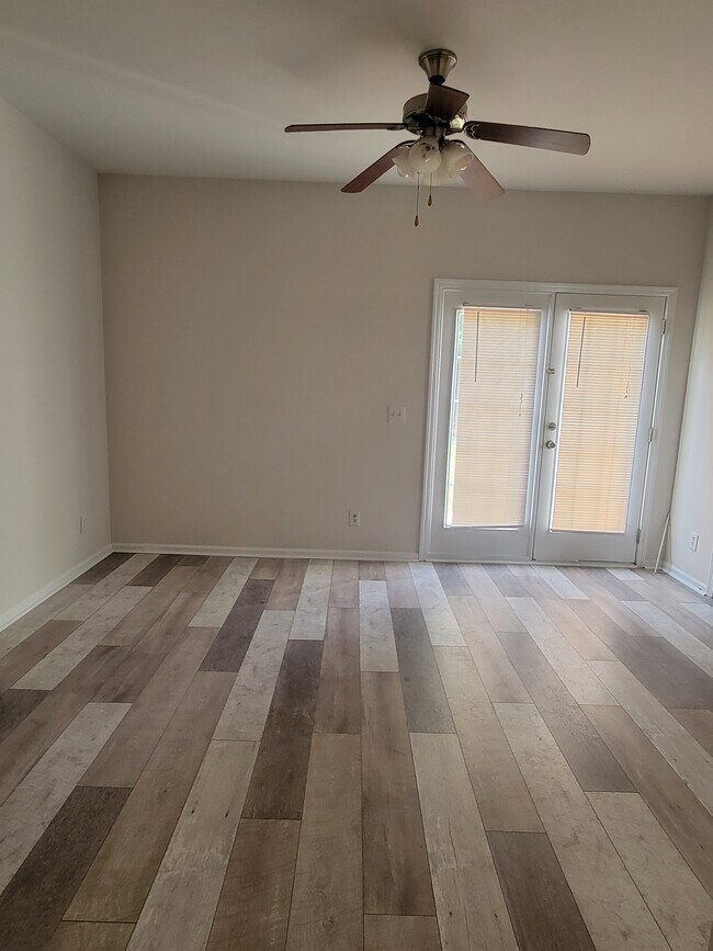 Building Photo - 2859 Summergrove Ct