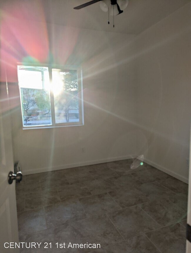 Building Photo - 4 br, 2 bath House - 349 W 37th Street Unit B