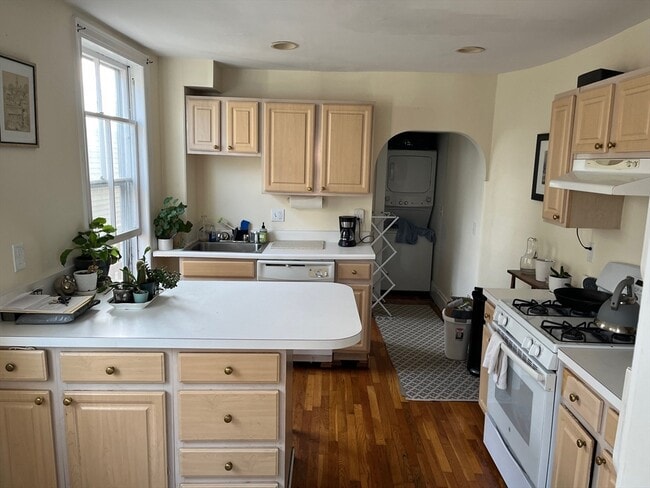 Foto del edificio - 126 Pleasant St