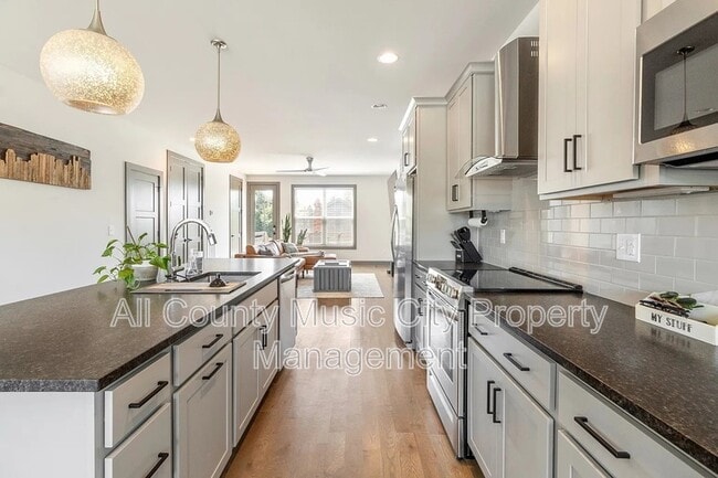 Foto del edificio - 1507B 14th Ave N