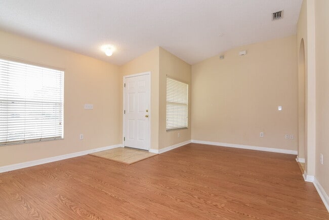 Building Photo - 11011 Whitecap Dr