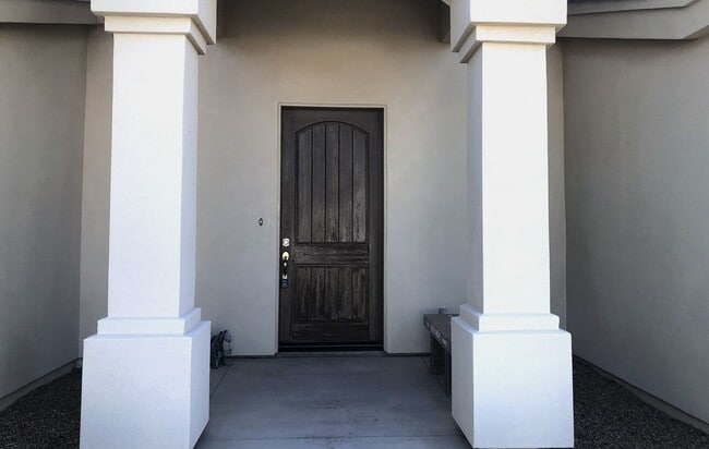 Building Photo - Coming Soon!   Beautiful 3-Bedroom Home with 3-Car Garage and Spacious Layout