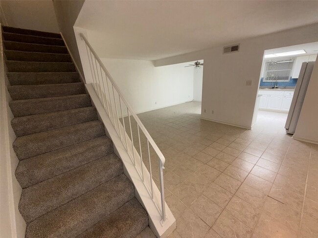 Foto del edificio - 5005 Georgi Ln