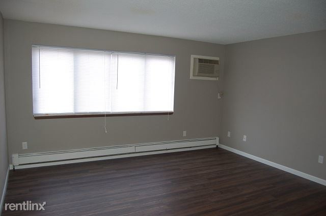Foto del edificio - 3 br, 1 bath  - 961 Miller Ave Apt 2