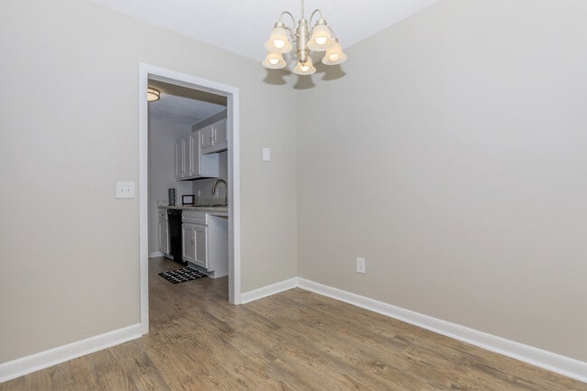 Separate Dining Area For Family Meals - Apollo Ridge Apartments