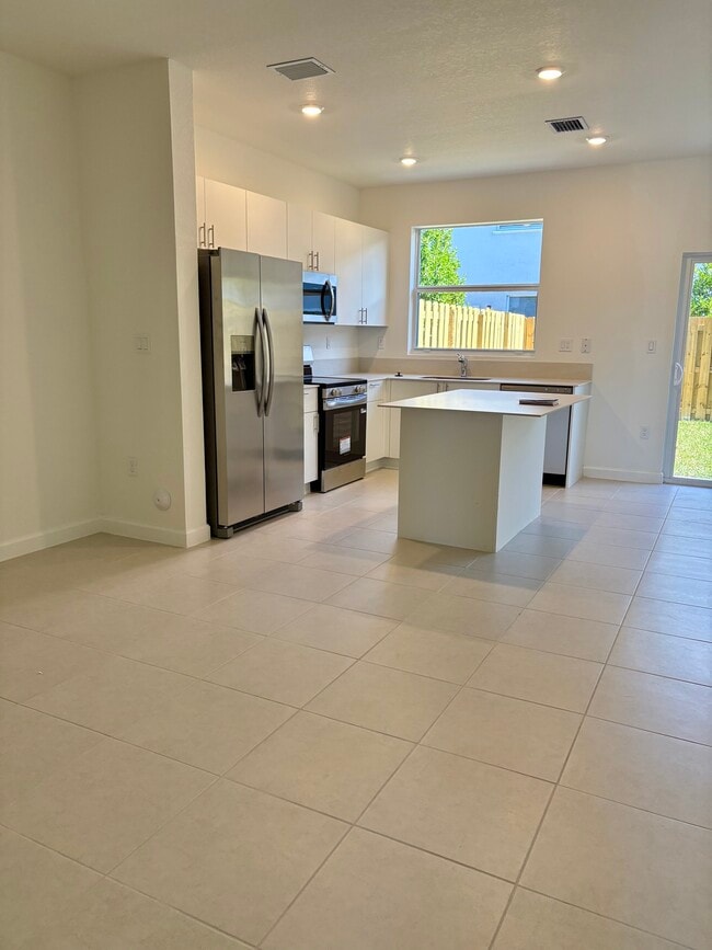 Building Photo - 35631 SW 178th Pl