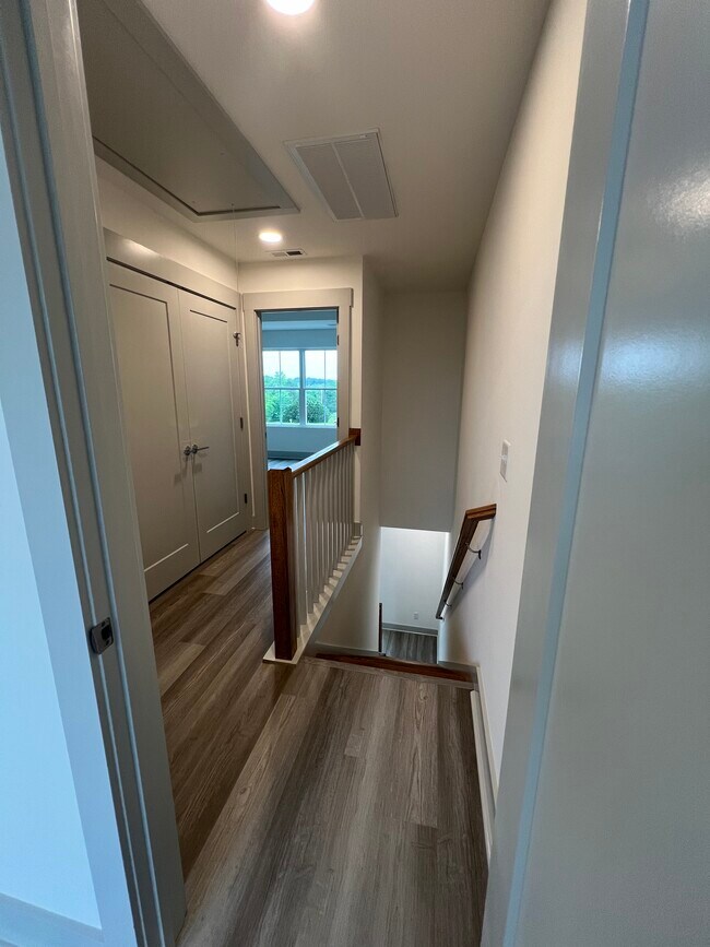 Foto del edificio - 601 Harper Lndg