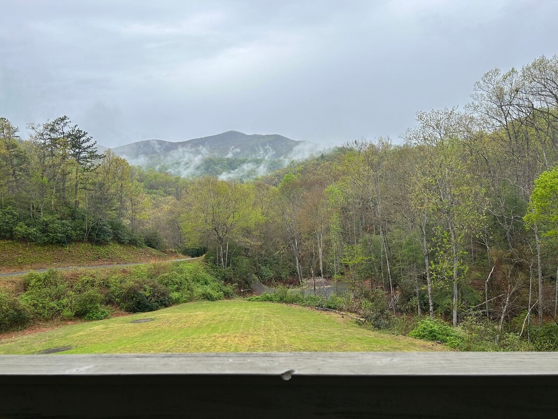 Primary Photo - Mountain Retreat – 2 Bed, 2 Bath Lower-Lev...