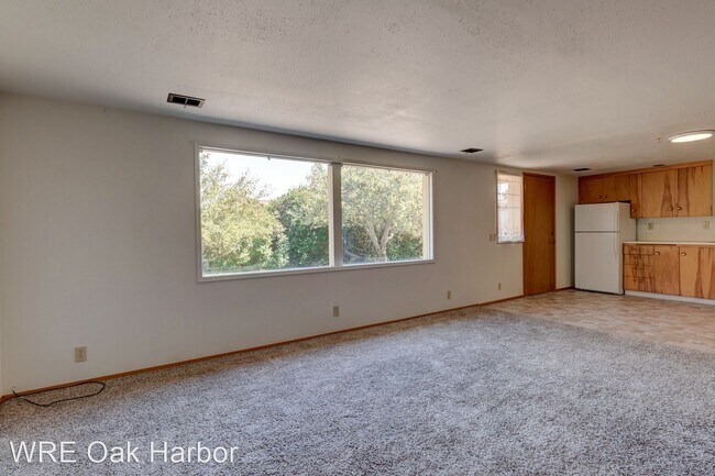 Building Photo - 2 br, 1 bath House - 462 SW Fairhaven