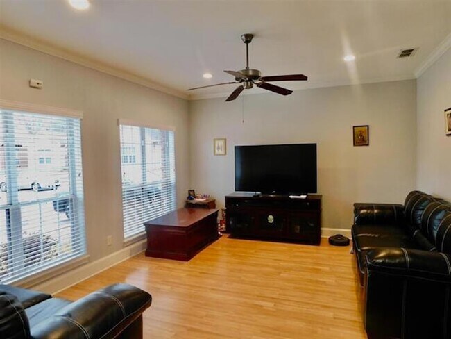 Foto del edificio - 5141 Avenham Ct