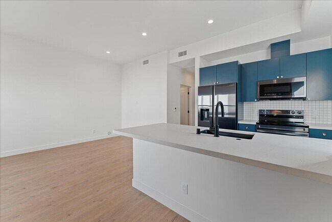 Foto del edificio - 3377 1/2 N. Eagle Rock Blvd.-