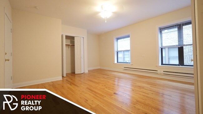 Foto del edificio - 815 W Cornelia Ave